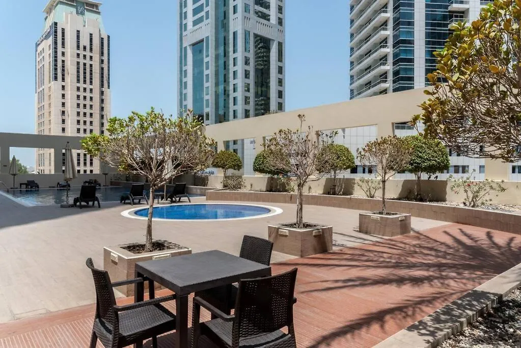 First Class 1Br Charming Marina Escape Dubai